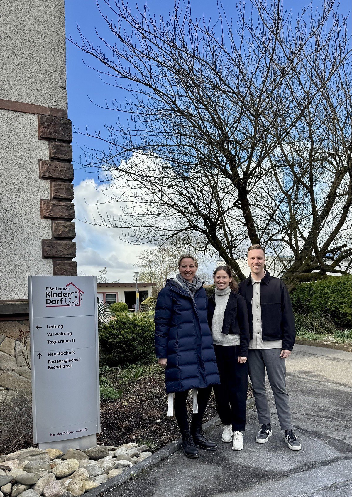 Foto Karma Immobilien spendet an das Bethanien Kinderdorf in Eltville-Erbach