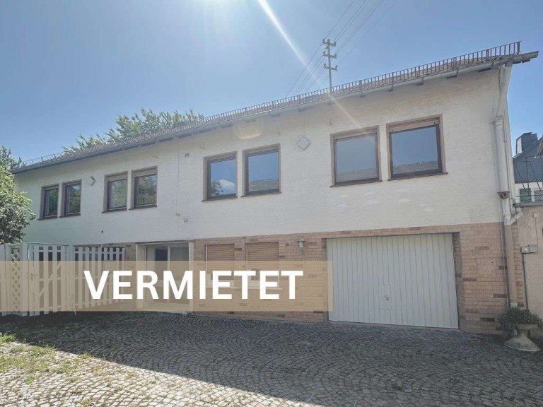 Anzeigebild_Abgeschlossen Weisel Einfamilienhaus **** VERMIETET *** Gro�z�gige 4-Zimmer-Wohnung mit gro�em Garten und Garage - Ruhige Lage in Weisel