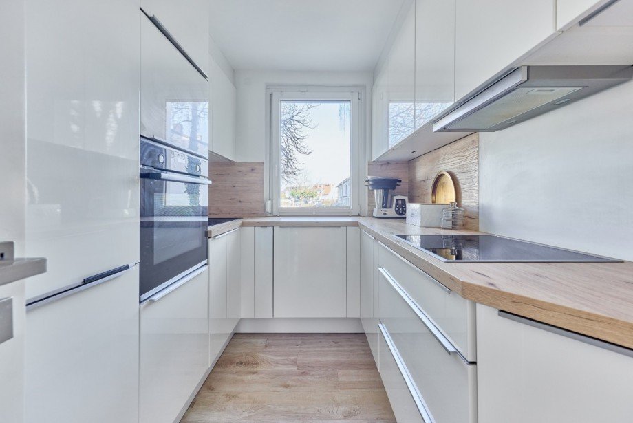 Moderne Einbauk�che Erdgeschosswohnung Mainz