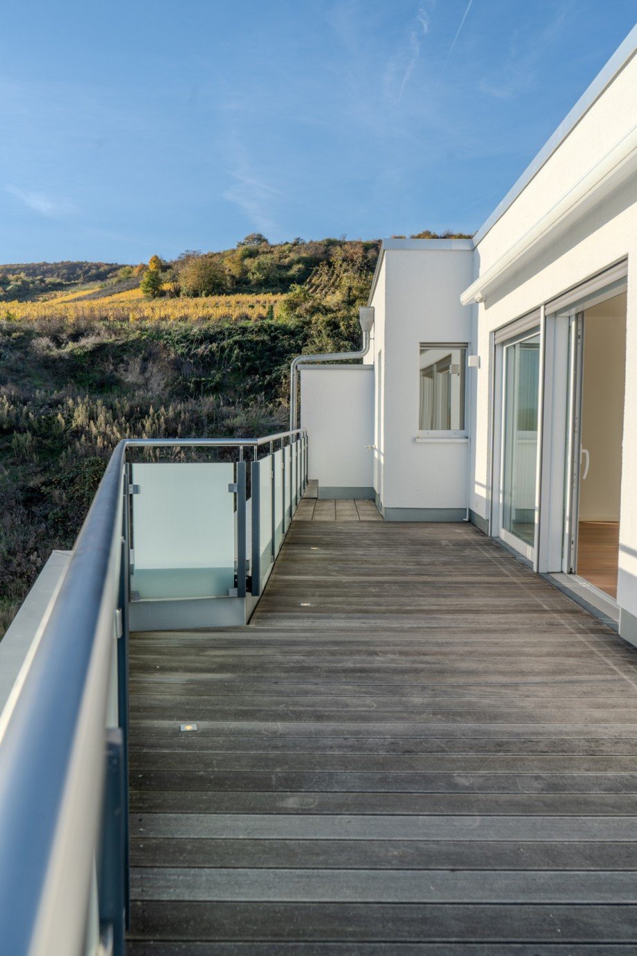 Dachterrasse mit edlen Bangkirai-Holzdielen Penthousewohnung M�nster-Sarmsheim