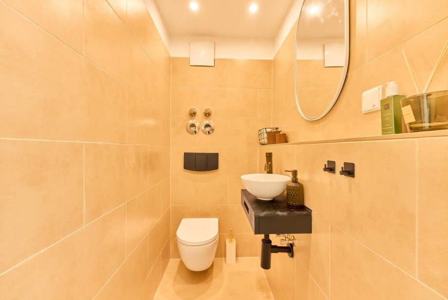 G�ste-WC Maisonettewohnung Wiesbaden