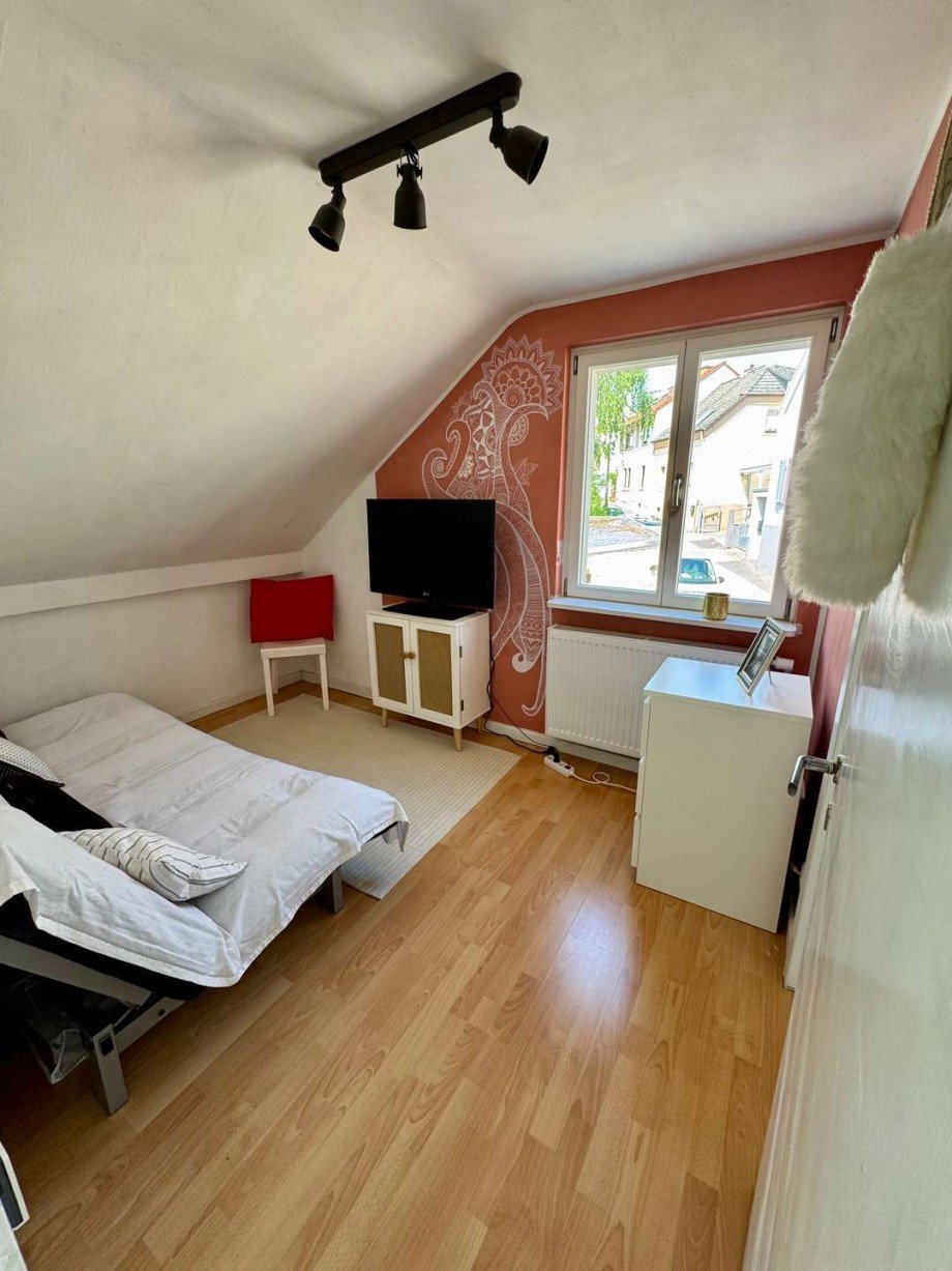 B�ro- / Kinderzimmer OG Einfamilienhaus Geisenheim