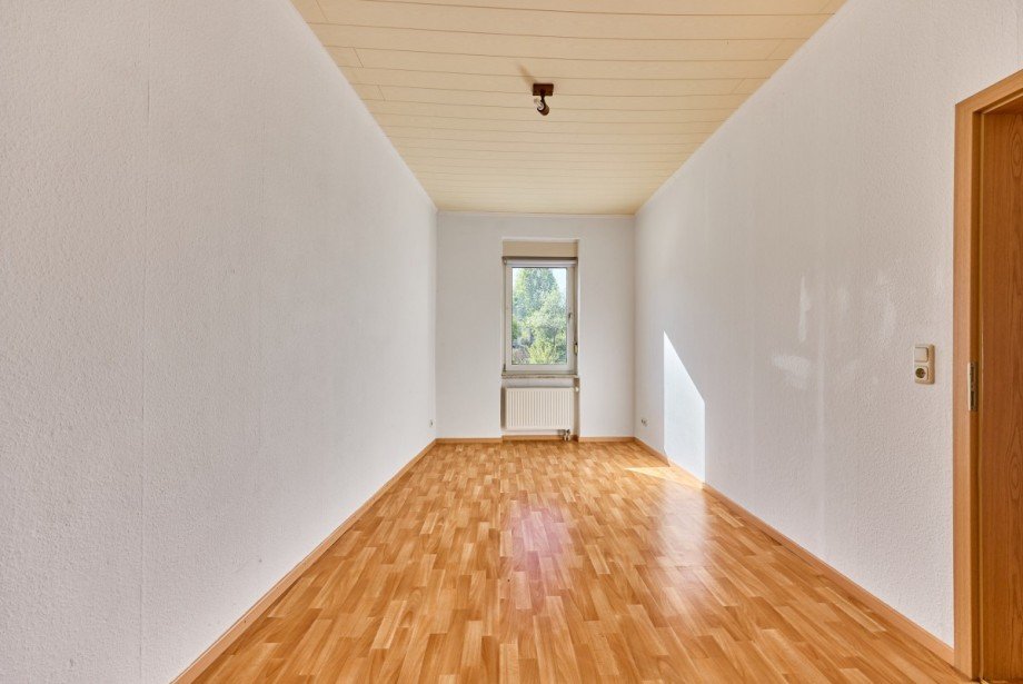 Zimmer 3 EG Zweifamilienhaus Geisenheim