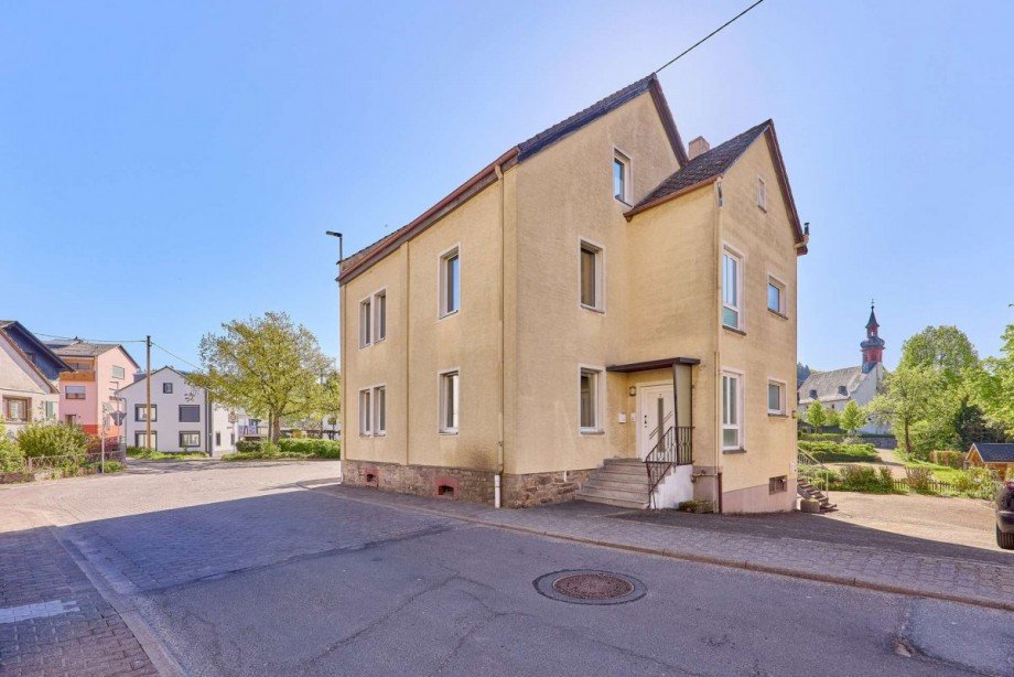 Au�enansicht Zweifamilienhaus Geisenheim