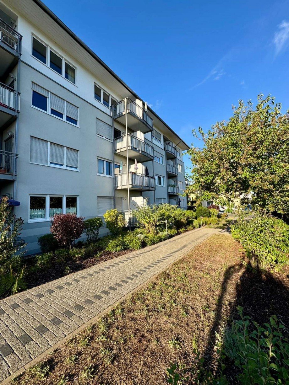 Hausansicht Wohnung Geisenheim