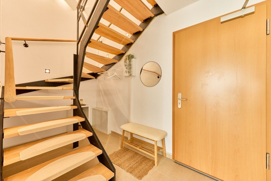 Eingangsbereich mit Garderobe Maisonettewohnung Wiesbaden