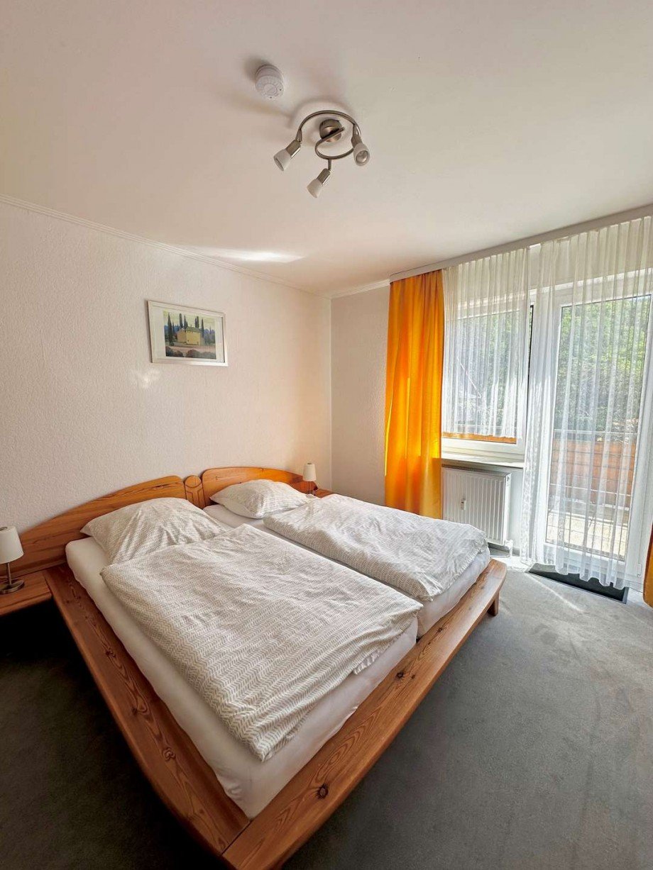 Zimmer 2 (Wohnung 1) Mehrfamilienhaus Schlangenbad
