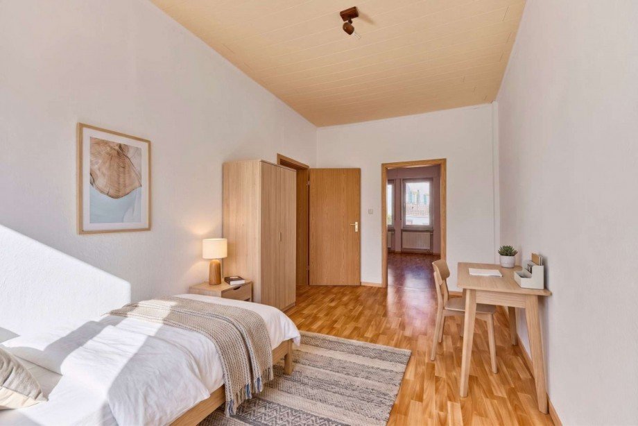 Zimmer 1 EG (KI optimiert) Zweifamilienhaus Geisenheim