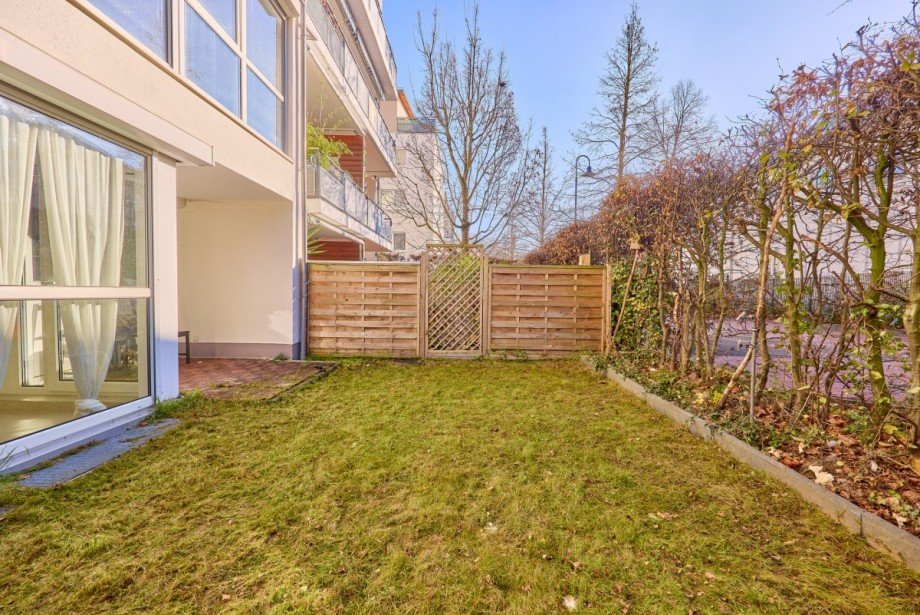 Garten mit Terrasse Maisonettewohnung Wiesbaden