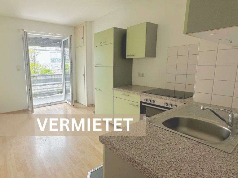 VERMIETET (Praation (43))-2 Mainz Wohnung *** VERMIETET *** Teilsanierte Stadtwohnung mit Balkon in Mainz