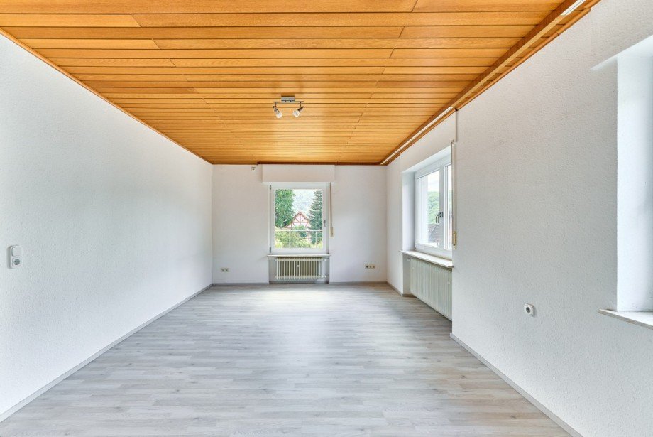 Zimmer 1.OG Mehrfamilienhaus R�desheim am Rhein